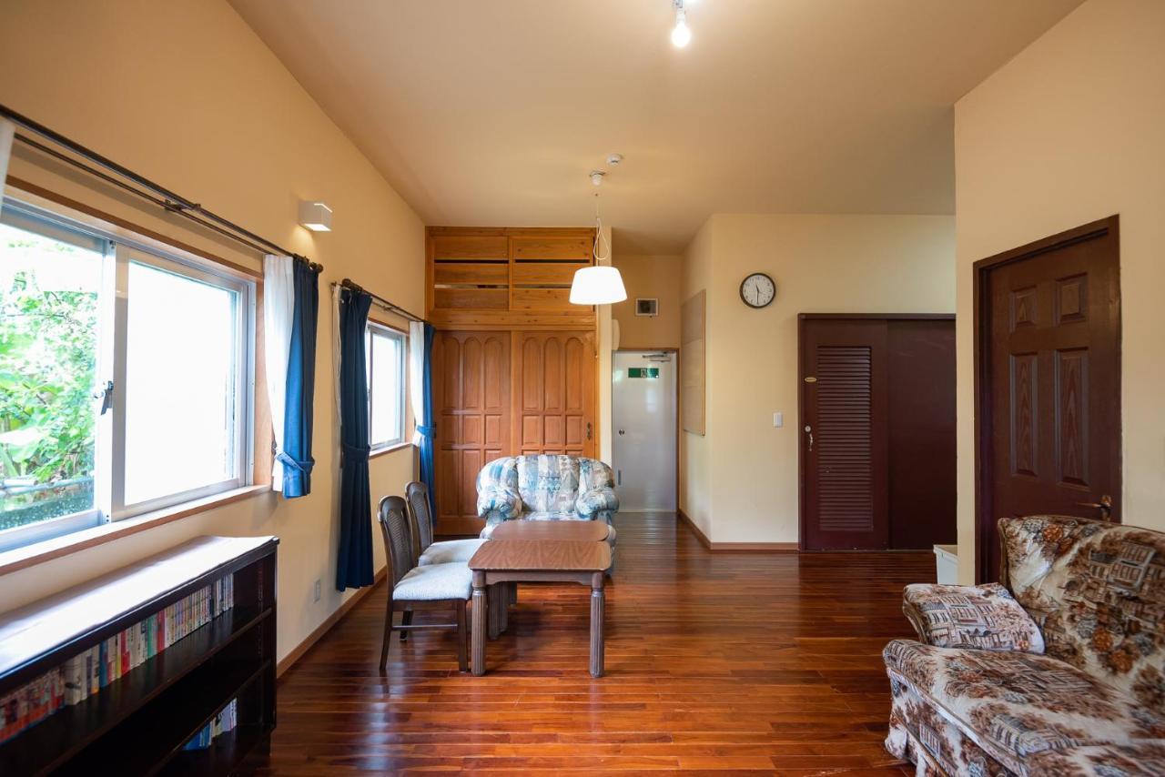 コテージなかどまり Apartment Onna Luaran gambar